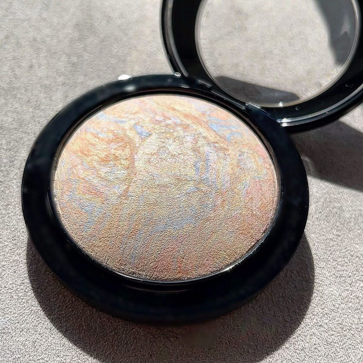 M·A·C ミネラライズ スキンフィニッシュ/M・A・C/パウダーハイライトを使ったクチコミ（2枚目）