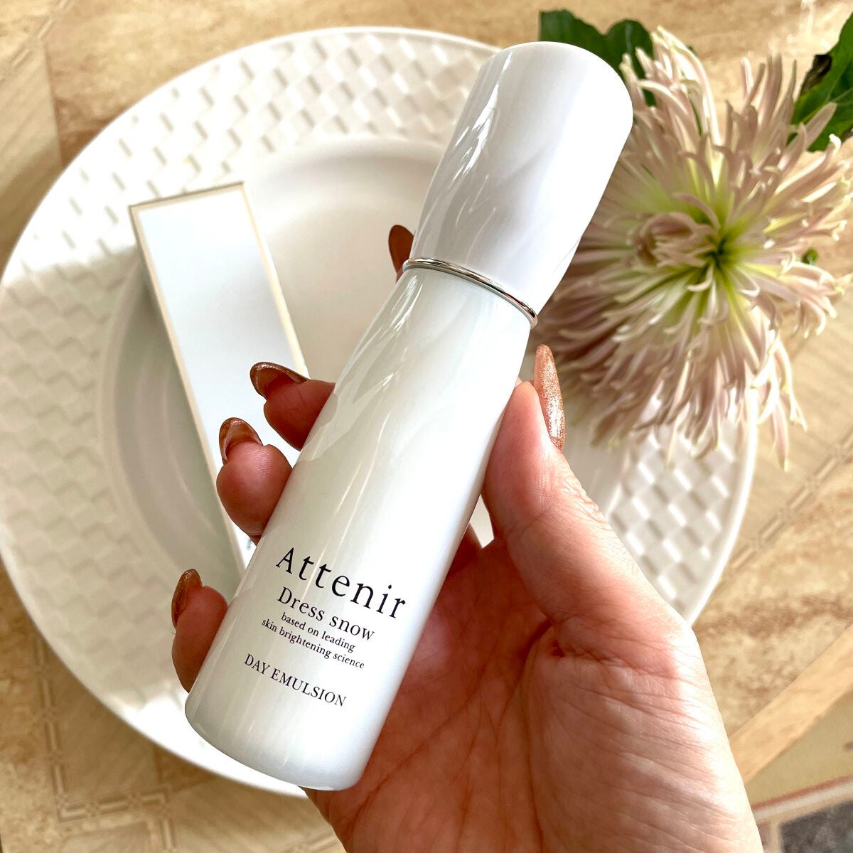 ドレススノー デイエマルジョン【医薬部外品】 /アテニア/乳液を使ったクチコミ(2枚目)