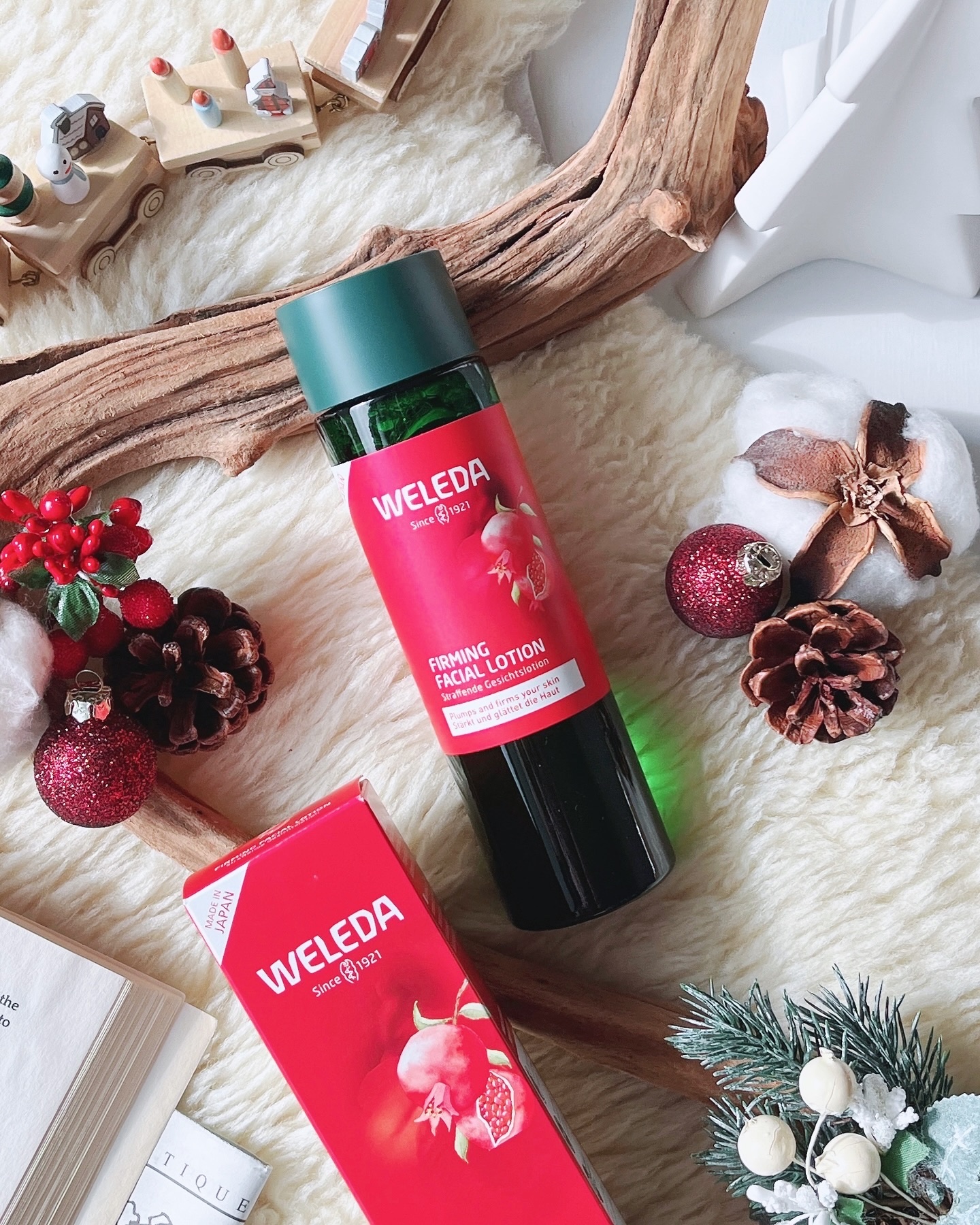  
.
♥┈┈┈┈┈┈┈┈┈┈┈┈┈┈┈♥
⁡
WELEDA様より
提供頂き使い始めた化粧水✨
⁡
ヴェレダ
ざくろファーミングローションEX
⁡
エイジングケア ※1ラインの化粧水で
9月にリニューアルしたんだそう❤️
⁡
新ハリ成分「マ