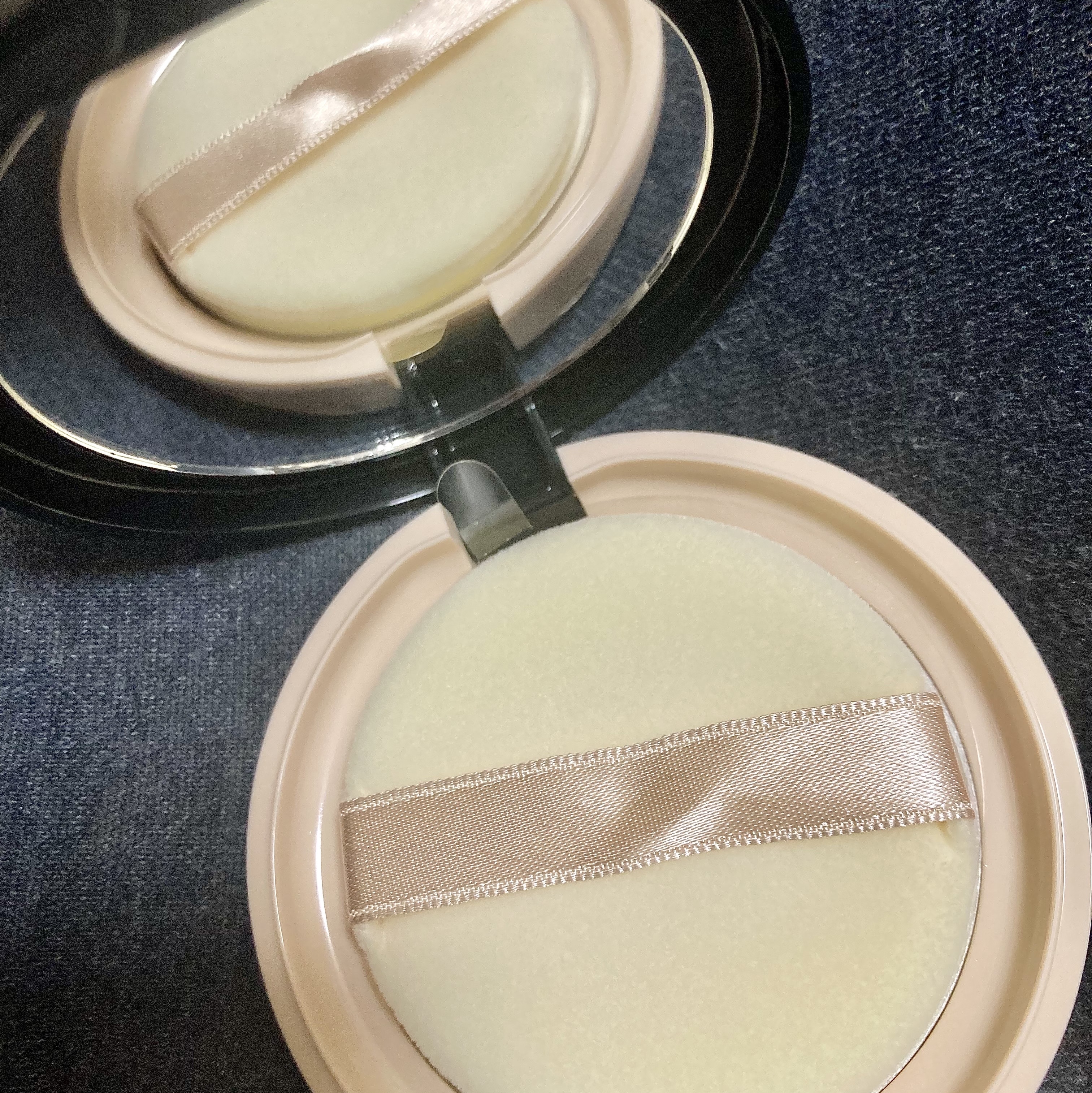 リシェ フォギーグロウ フィルター/Visée/ルースパウダーを使ったクチコミ（2枚目）