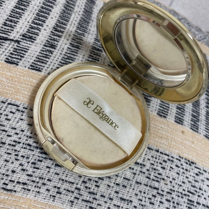 ラ プードル オートニュアンス/Elégance/プレストパウダーを使ったクチコミ(2枚目)