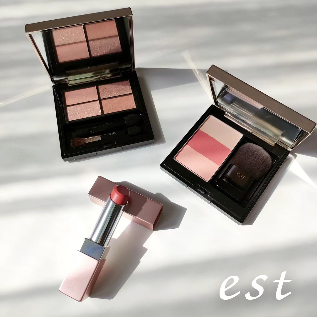 ピュア クラリティ  ヴェール ブラッシュ/est/パウダーチークを使ったクチコミ（1枚目）