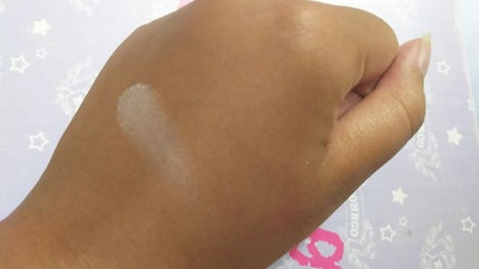 グロウフルールハイライター 01 プラネットライト/キャンメイク/パウダーハイライトを使ったクチコミ(3枚目)