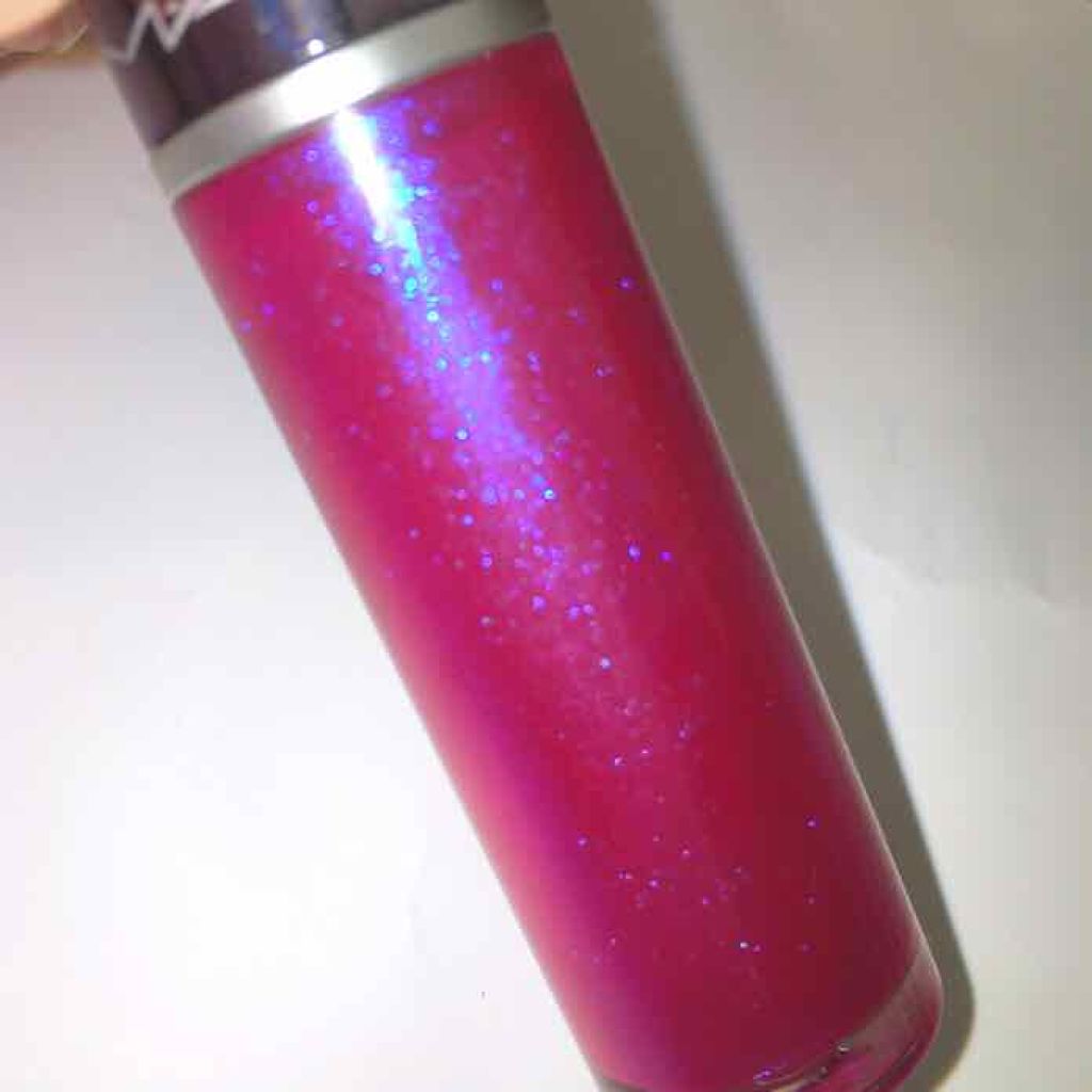 グランドイリュージョン リキッド リップカラー/M・A・C/リップグロスを使ったクチコミ（2枚目）