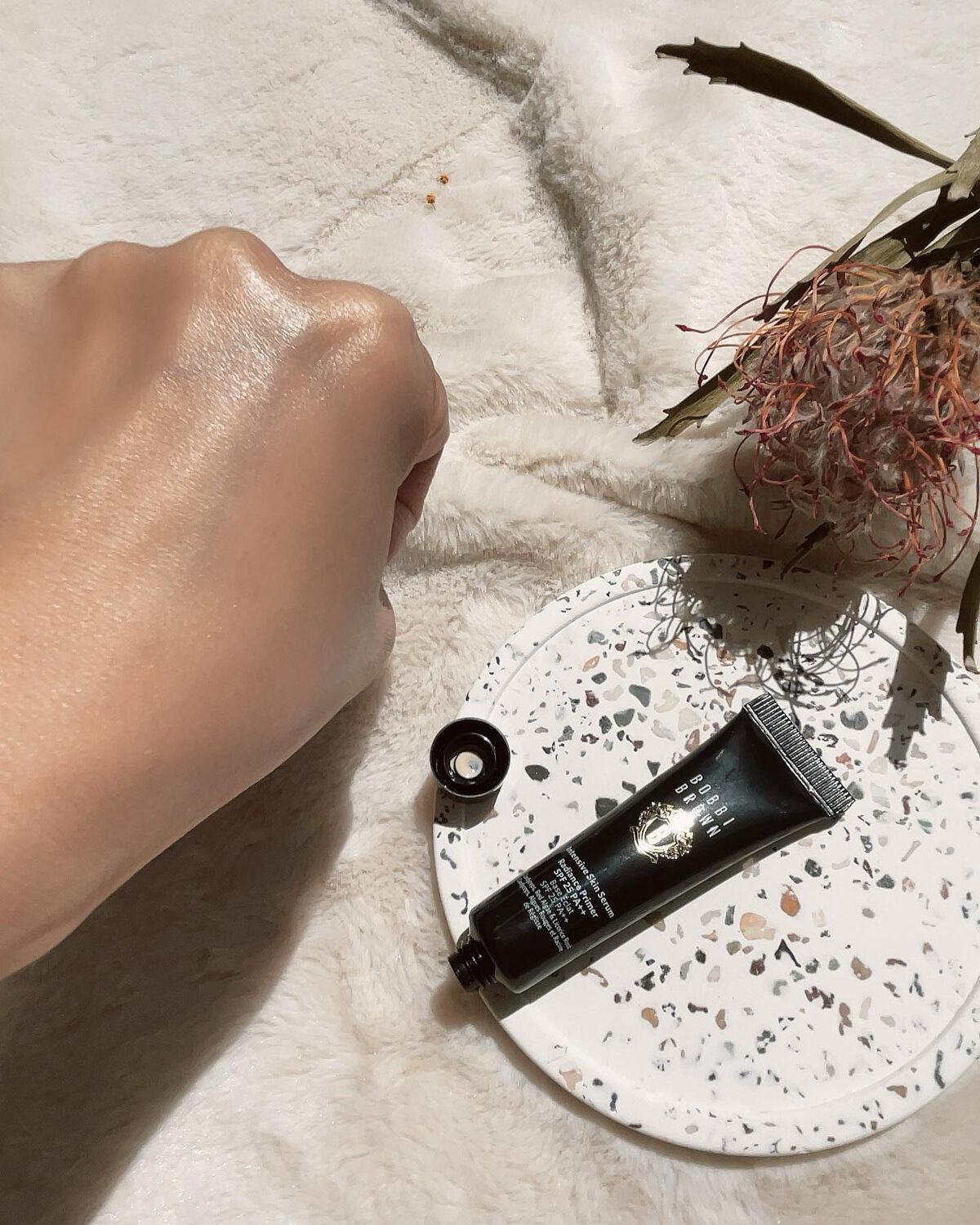 インテンシブ セラム ラディアンス プライマー/BOBBI BROWN/化粧下地を使ったクチコミ(4枚目)