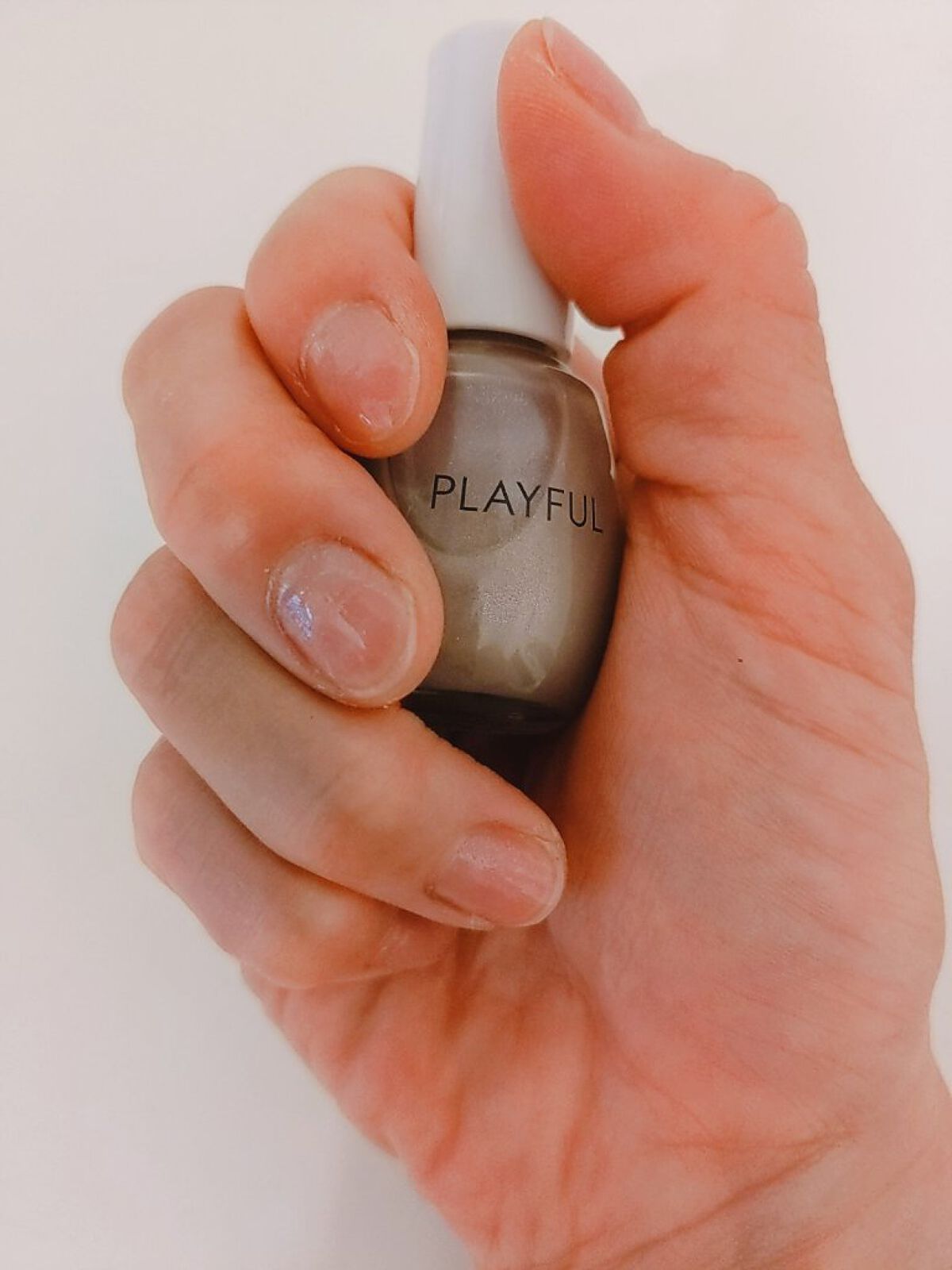 プレイフル プリズムモイストコート pmc-01　ヌーディベージュ/PLAYFUL/オールインワンネイルを使ったクチコミ（2枚目）