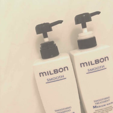 #milbon の シャンプー とコンディショナー。
いつも 美容室で 購入しています。

泡立ちが とても よく、
髪の毛は #つるつる に仕上がります。
カラーの持ちも 良いです。

なにより とっ