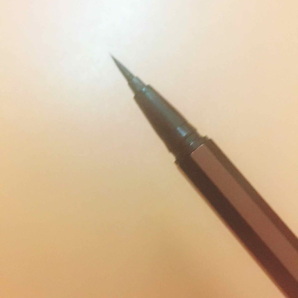 モテライナー リキッド/UZU BY FLOWFUSHI/リキッドアイライナーを使ったクチコミ(2枚目)