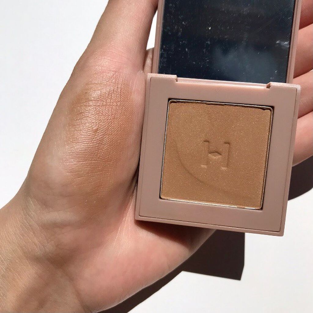 ニューデップスアイシャドウ ST001 センシブル/hince/単色アイシャドウを使ったクチコミ（3枚目）