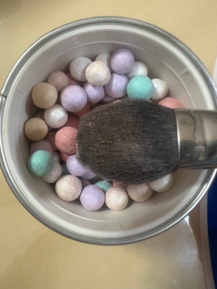 メテオリット ビーユ/GUERLAIN/フェイスパウダーを使ったクチコミ(2枚目)