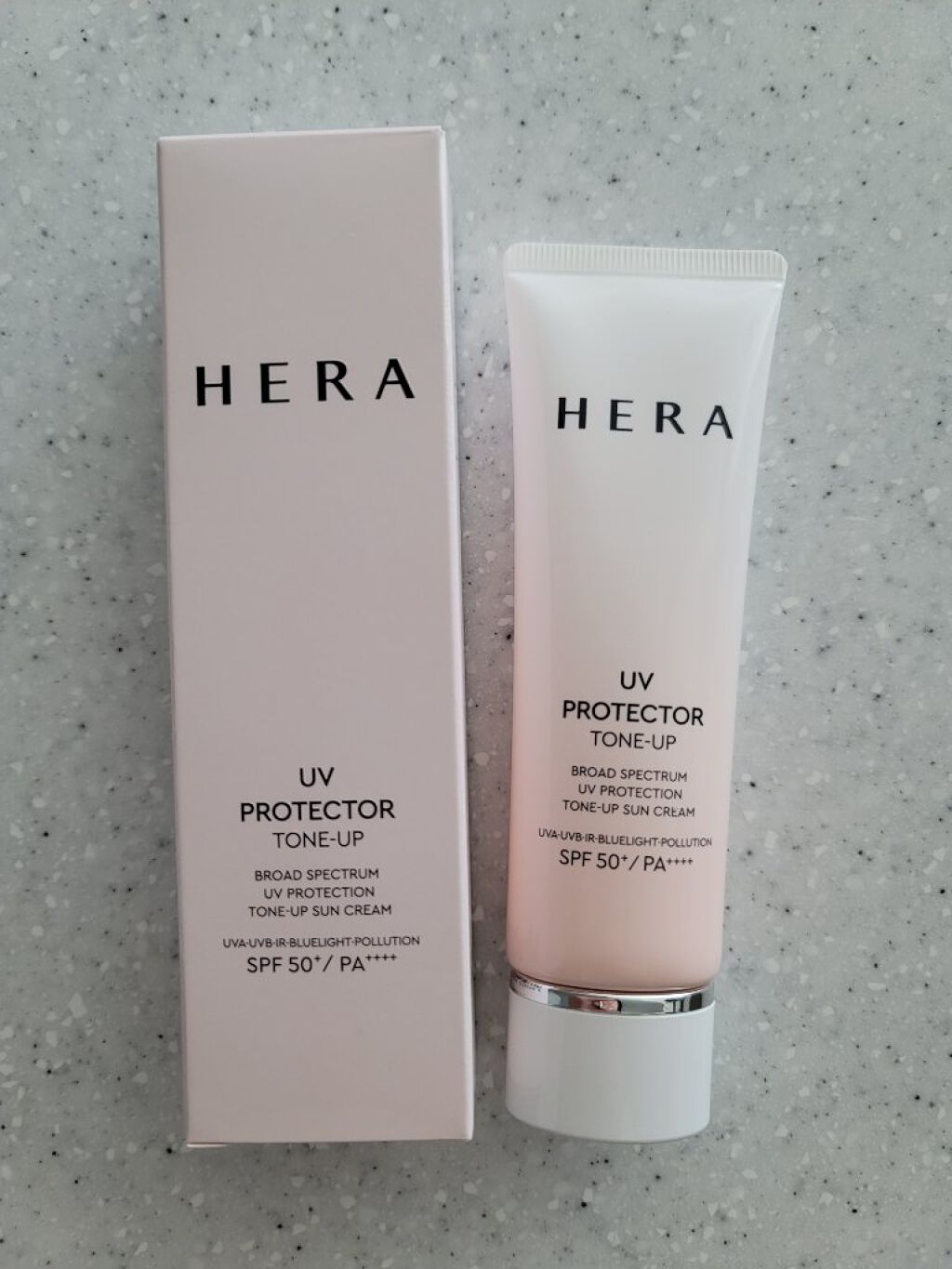 UVプロテクター トーンアップ/HERA/日焼け止めクリームを使ったクチコミ（1枚目）