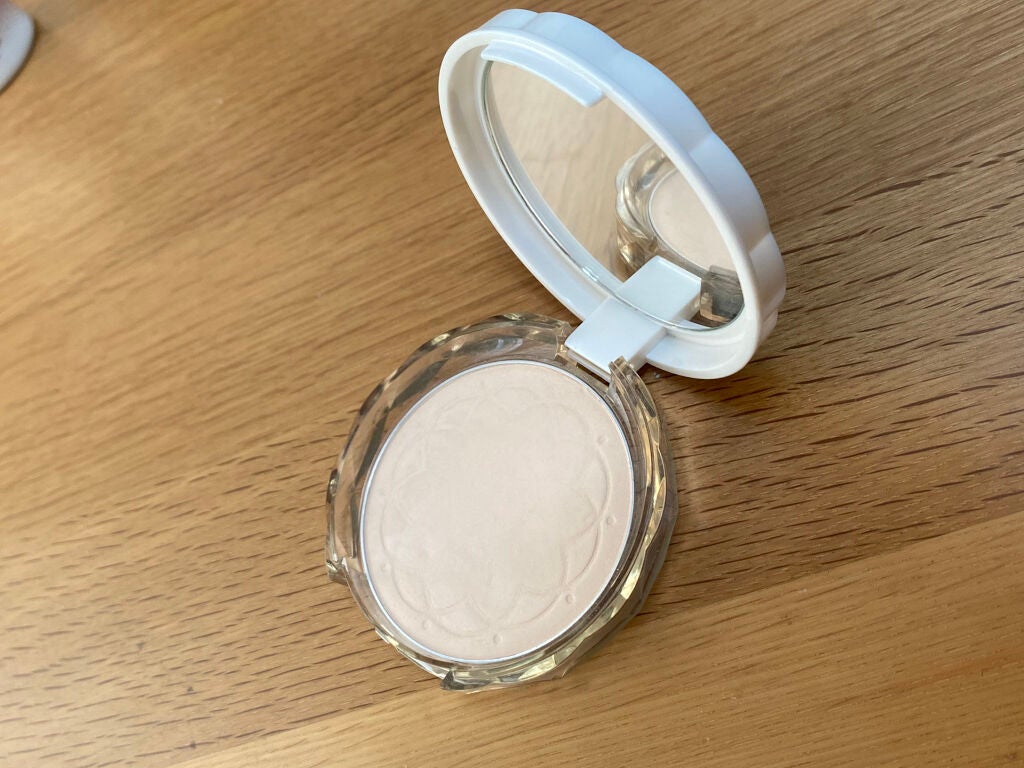 UVシルクカバーパウダー/CEZANNE/プレストパウダーを使ったクチコミ(2枚目)