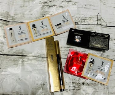 ハイカバーで自然！ヨレないし最高か
YVES SAINT LAURENT BEAUTEラディアント タッチ ハイカバー #とっておきのツヤを教えて 