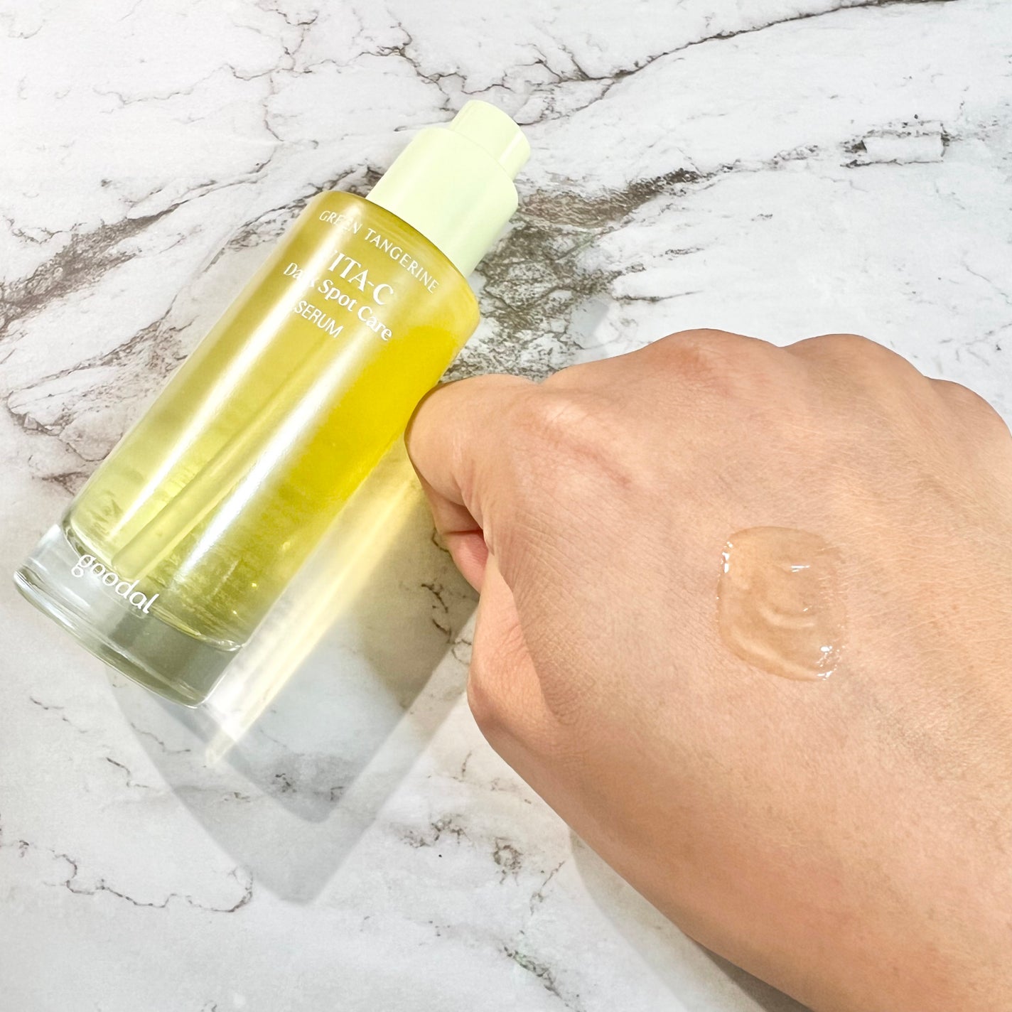 グリーンタンジェリン ビタC ダークスポットケアセラム/goodal/美容液を使ったクチコミ(2枚目)