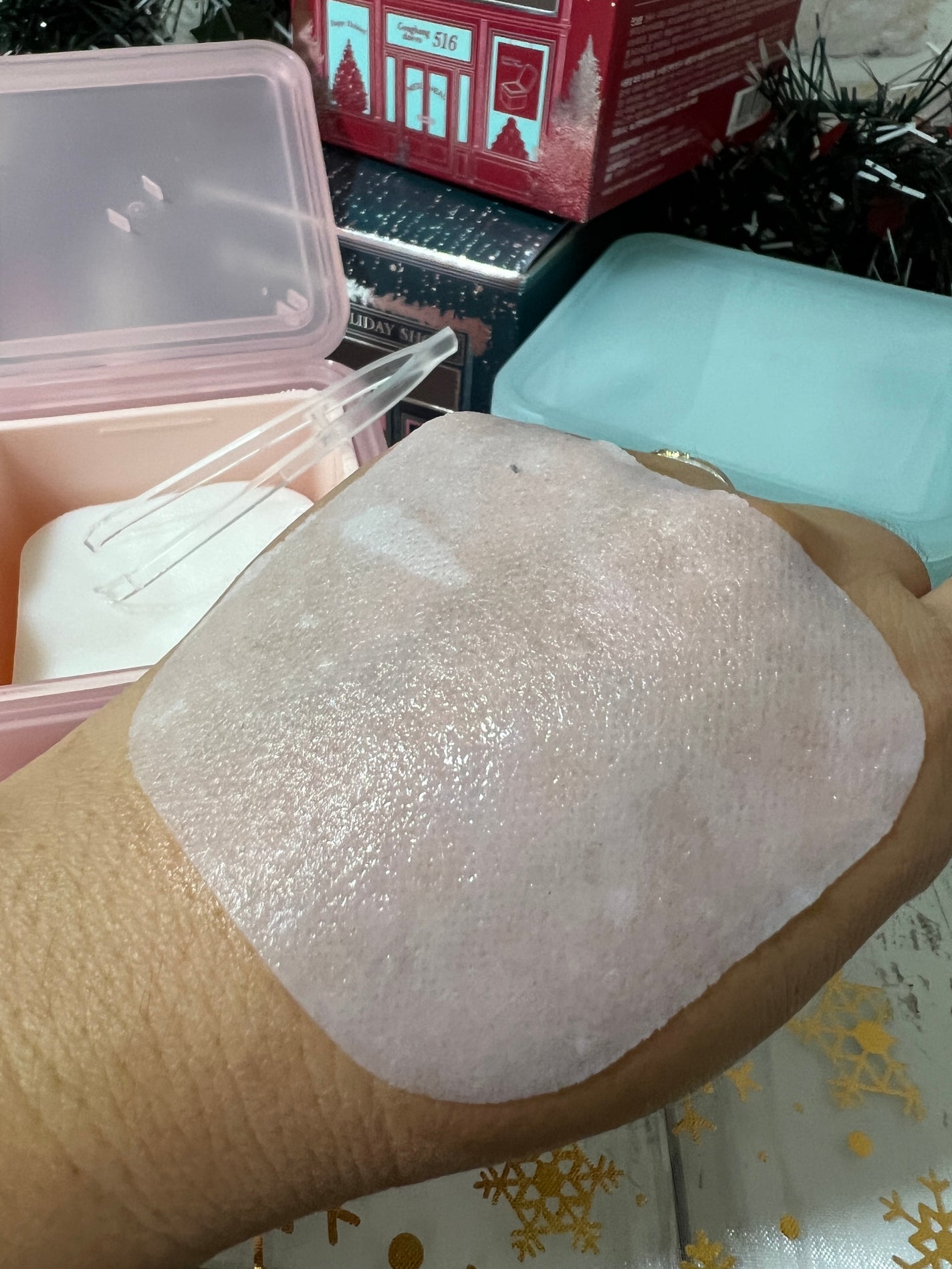 rion05 on LIPS 「可愛いクリスマスパッケージのメディヒールのトナーパッドコラー..」(3枚目)