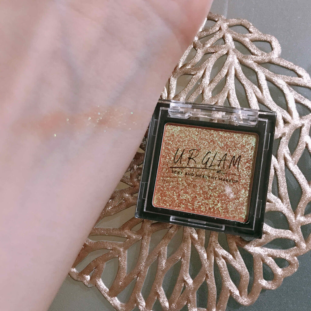 UR GLAM　POWDER EYESHADOW ゴールド/U R GLAM/単色アイシャドウを使ったクチコミ（1枚目）