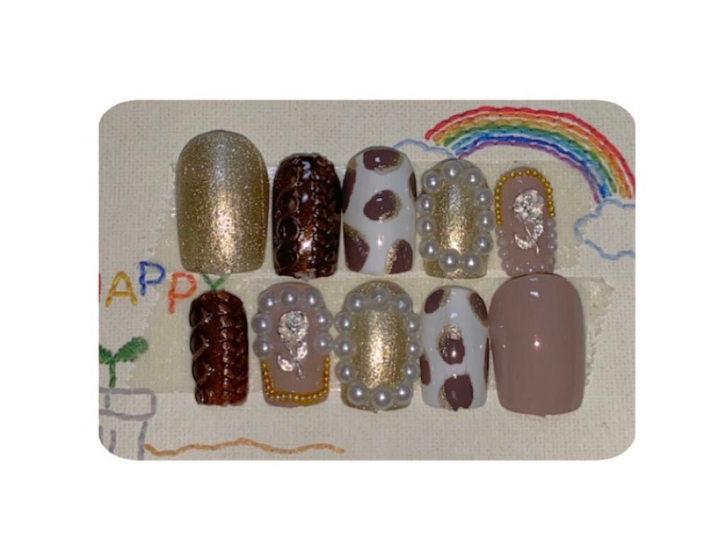 カラフルネイルズ/キャンメイク/マニキュアを使ったクチコミ(2枚目)