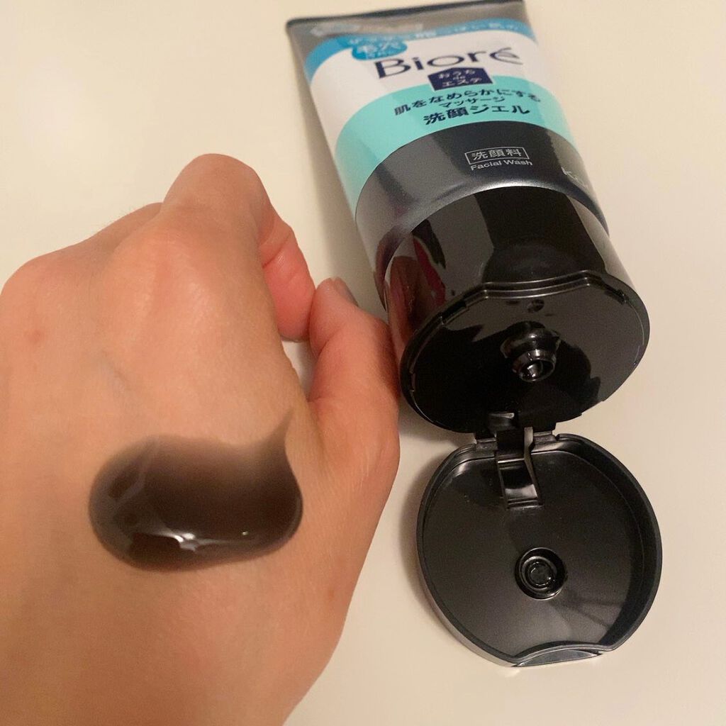 おうちdeエステ 肌をなめらかにするマッサージ洗顔ジェル 炭/ビオレ/その他洗顔料を使ったクチコミ(2枚目)
