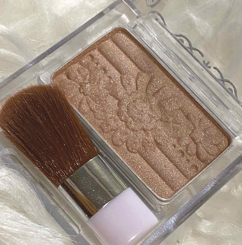 ハイライター No.06 ピーチベージュ/キャンメイク/パウダーハイライトを使ったクチコミ（2枚目）