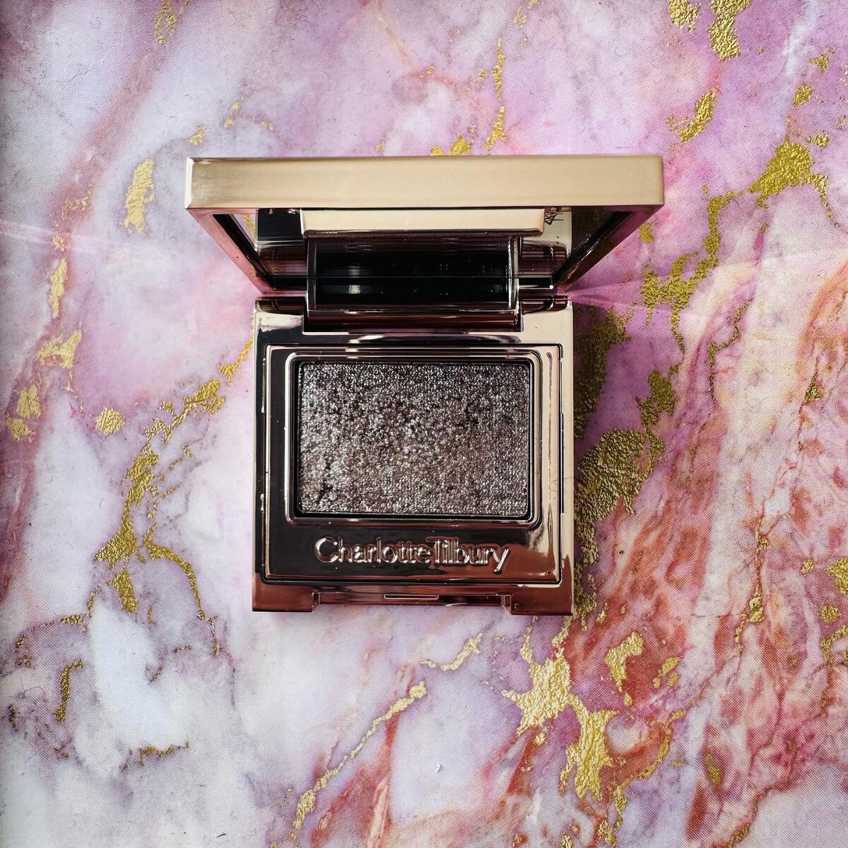 HYPNOTISING POP SHOT/Charlotte Tilbury/単色アイシャドウを使ったクチコミ（1枚目）