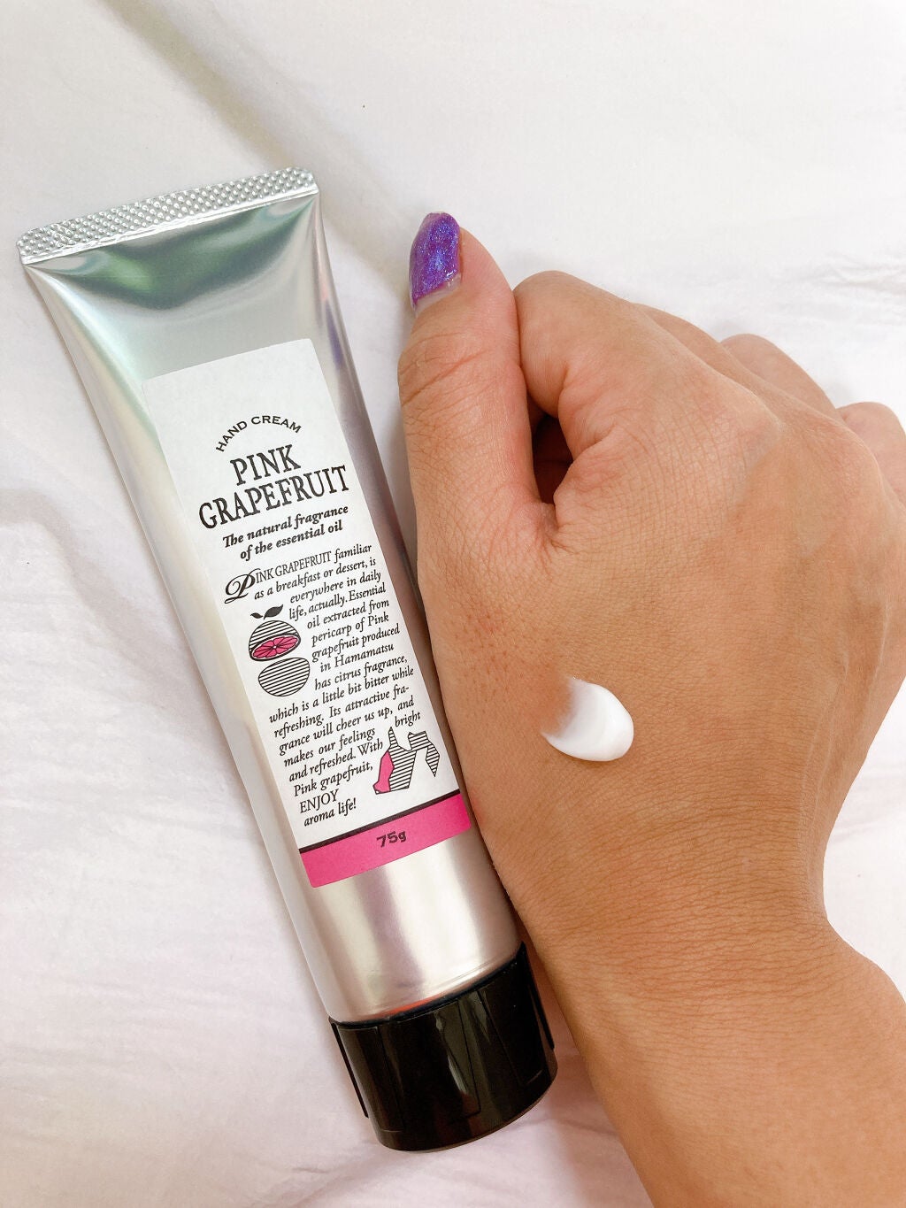 国産柑橘 浜松ピンクグレープフルーツハンドクリーム/デイリーアロマジャパン/その他を使ったクチコミ(3枚目)