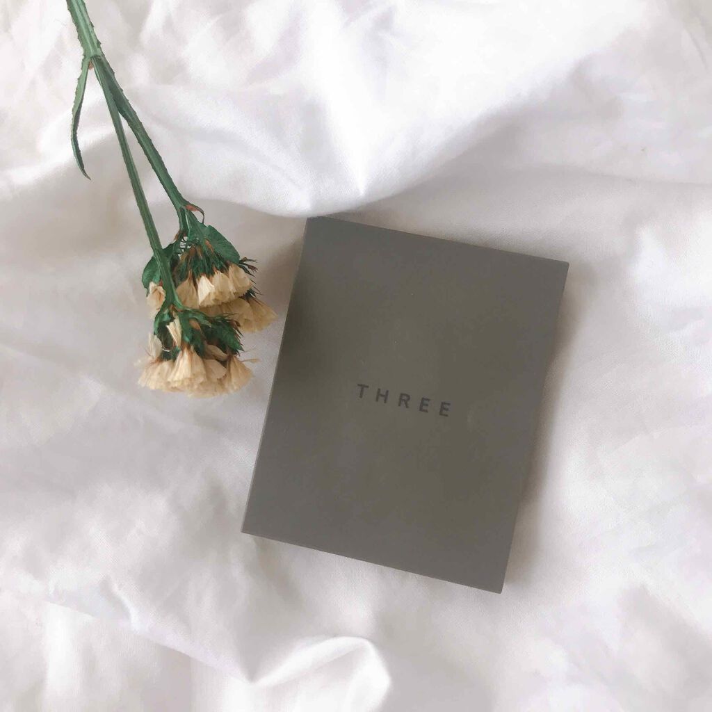 THREE シマリング グロー デュオ/THREE/クリームハイライトを使ったクチコミ（1枚目）