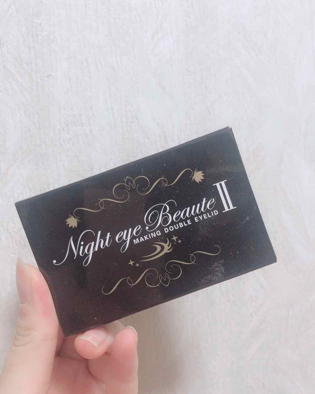 失敗談😭(きっと人による)
あまり悪口を言うのは好きではないけど…

これだけは本当に目が腫れました。写真撮っといたら良かった…

ブリーチとかも全く痛くない強靭な肌な私でもめっちゃ腫れました、元々の奥二重の線がなくなりました笑

きっと