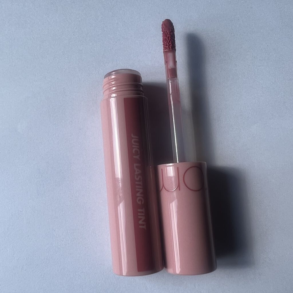 ジューシーラスティングティント/rom&nd/リップティントを使ったクチコミ（2枚目）