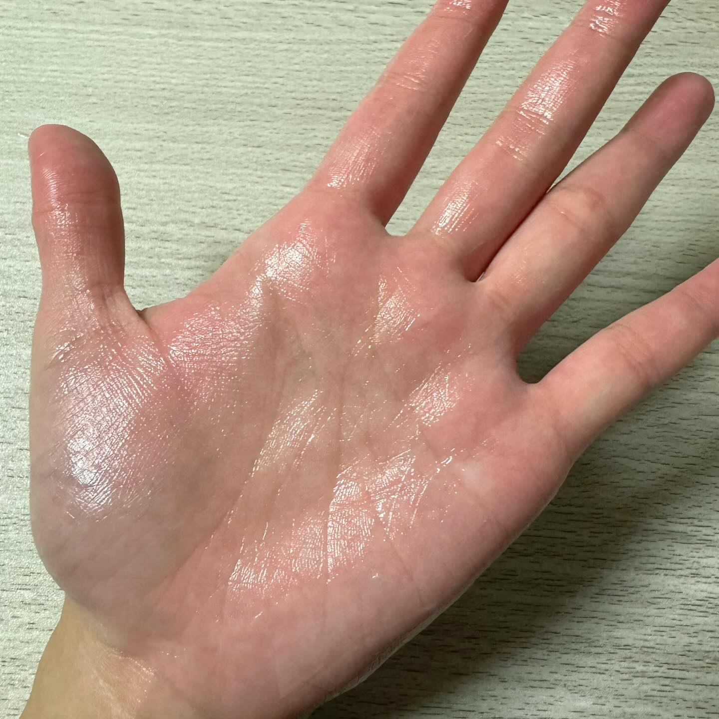 パフュームヘアパックインミスト Ophero Musk/Daleaf/アウトバストリートメントを使ったクチコミ（3枚目）