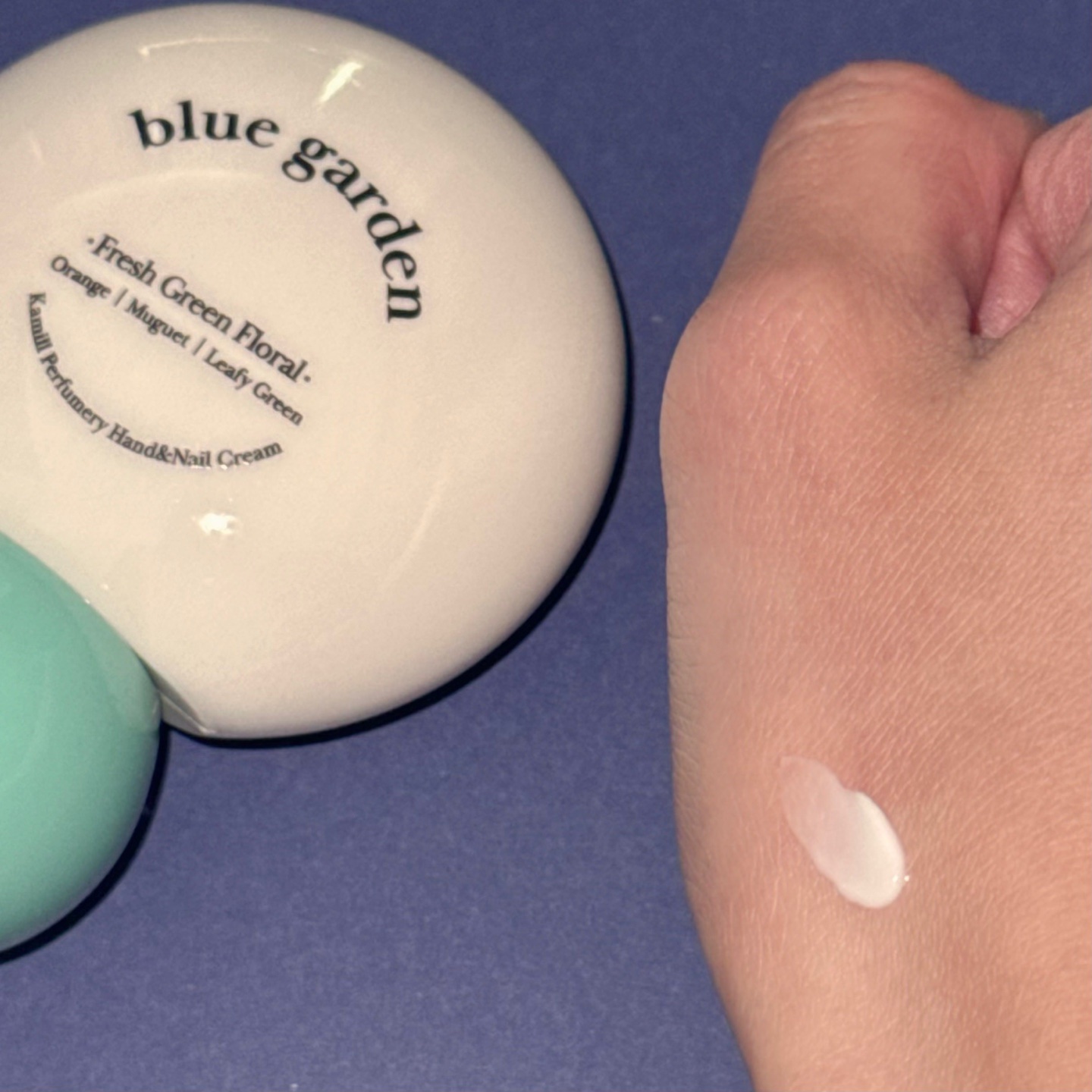 パフューマリー ハンド＆ネイルクリーム ブルーガーデン 50ml/カミール/ハンドクリームを使ったクチコミ（3枚目）
