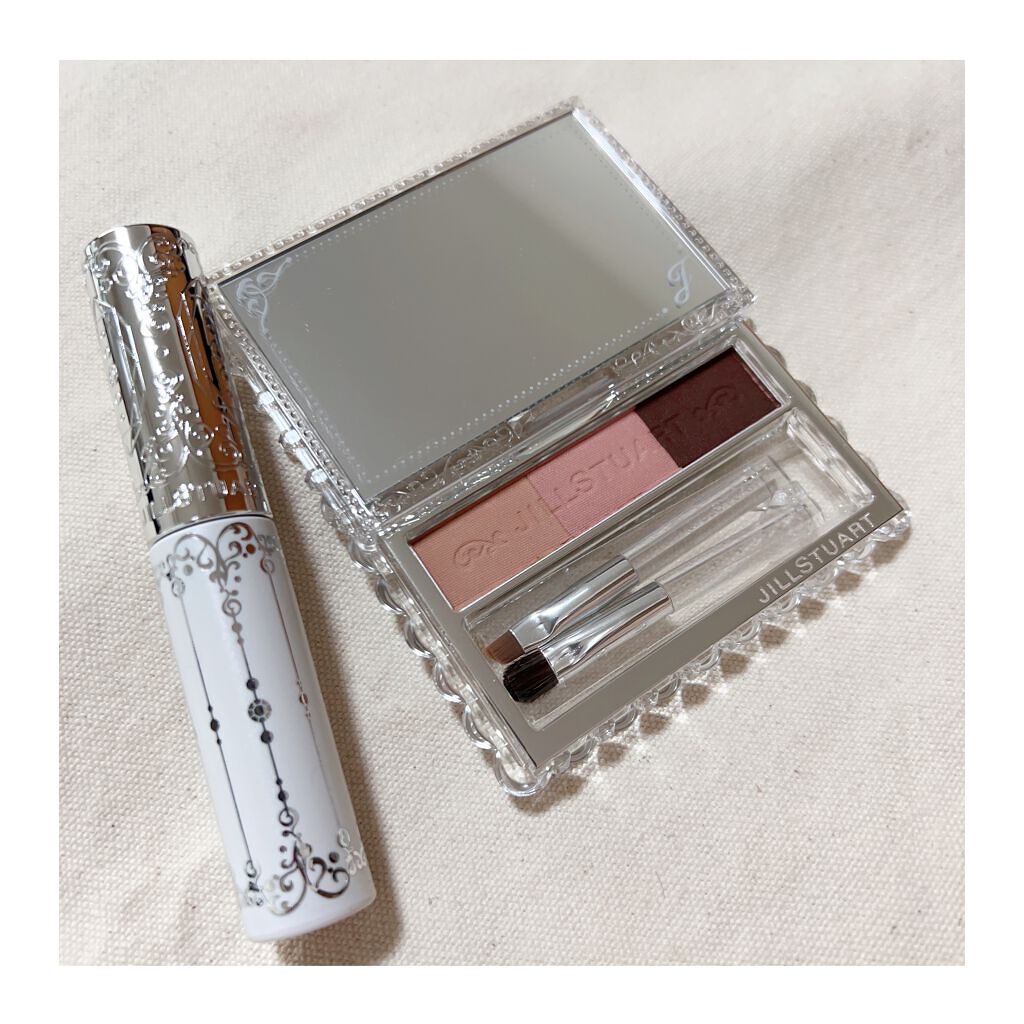 
皆様いつもいいねありがとうございます♡

‧✧̣̥̇‧✦‧✧̣̥̇‧✦‧✧̣̥̇‧✦‧✧̣̥̇‧✦

🥀JILL STUART

✩.*˚ニュアンスブロウパレット
02rose pink shade

✩.*˚ムースブロウマスカラ
08