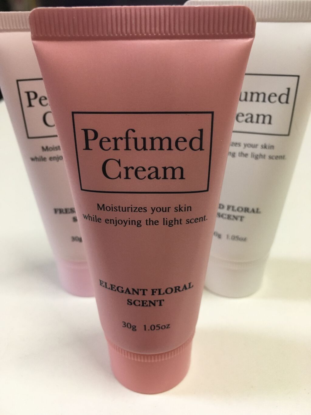 パフュームドクリーム/DAISO/ハンドクリームを使ったクチコミ(4枚目)