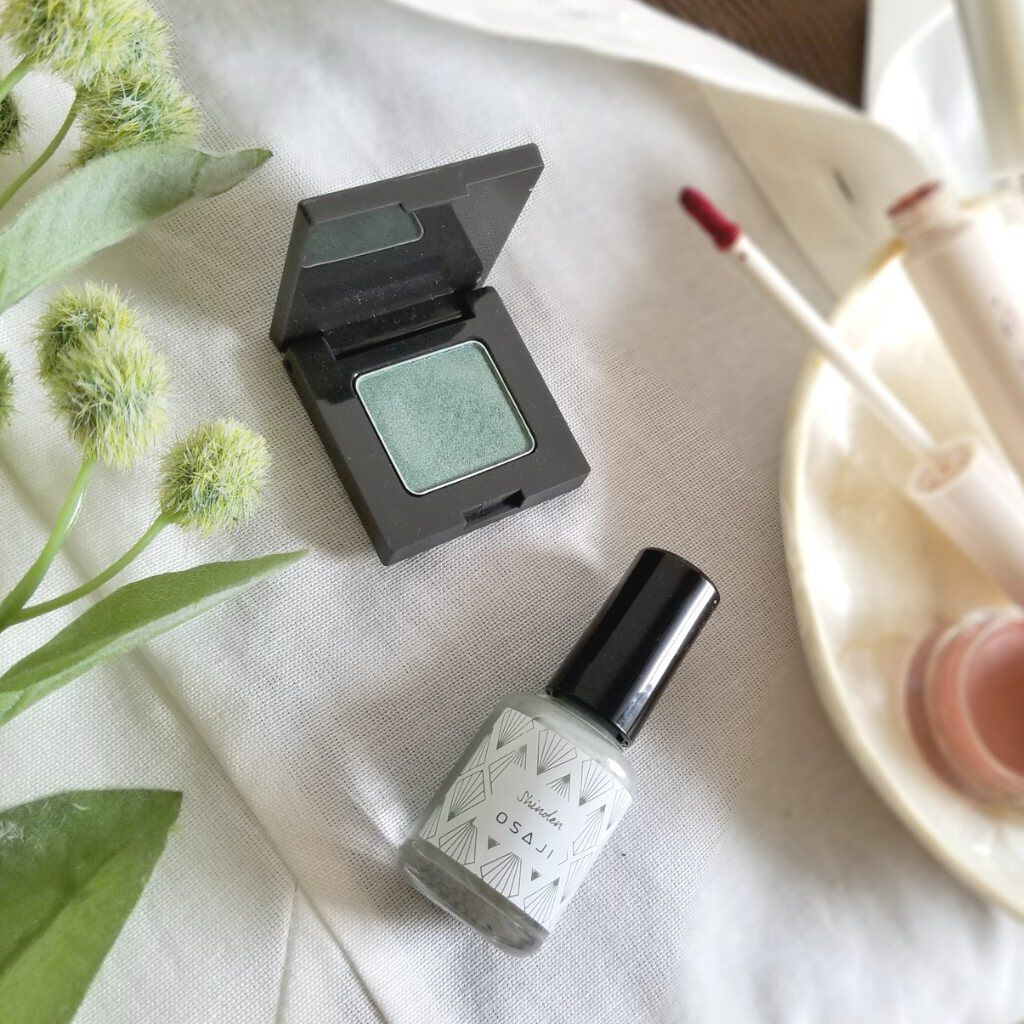 ニュアンス アイシャドウ d10 Gairoju〈街路樹〉/OSAJI/単色アイシャドウを使ったクチコミ（2枚目）