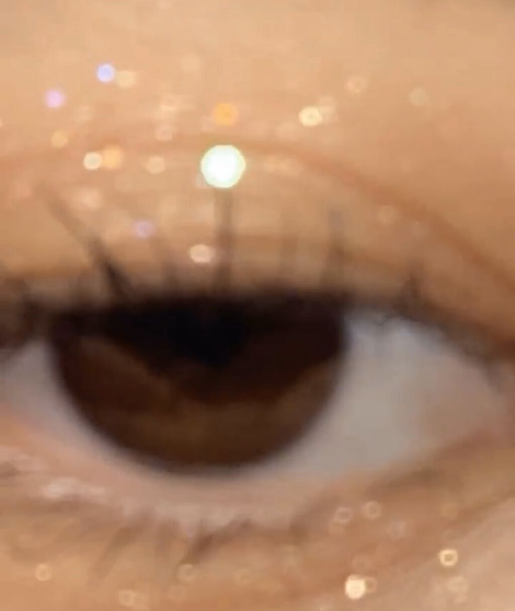 シュガー トゥインクル リキッド グリッター/PERIPERA/グリッターを使ったクチコミ（2枚目）