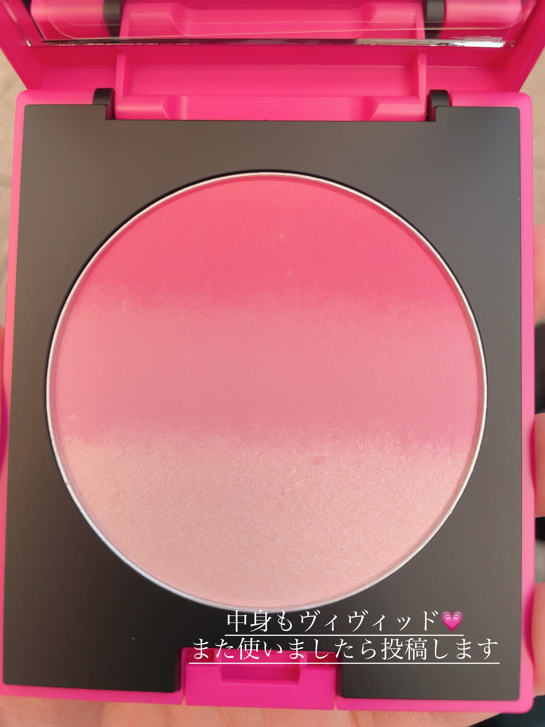 セルヴォーク イレーション グロウブラッシュ EX01 スパイシーピンク/Celvoke/パウダーチークを使ったクチコミ（3枚目）