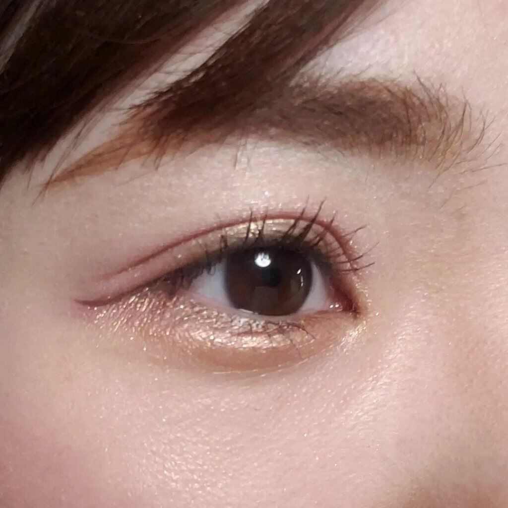 ダズルシャドウ オー ソー ギルティ/M・A・C/単色アイシャドウを使ったクチコミ（1枚目）