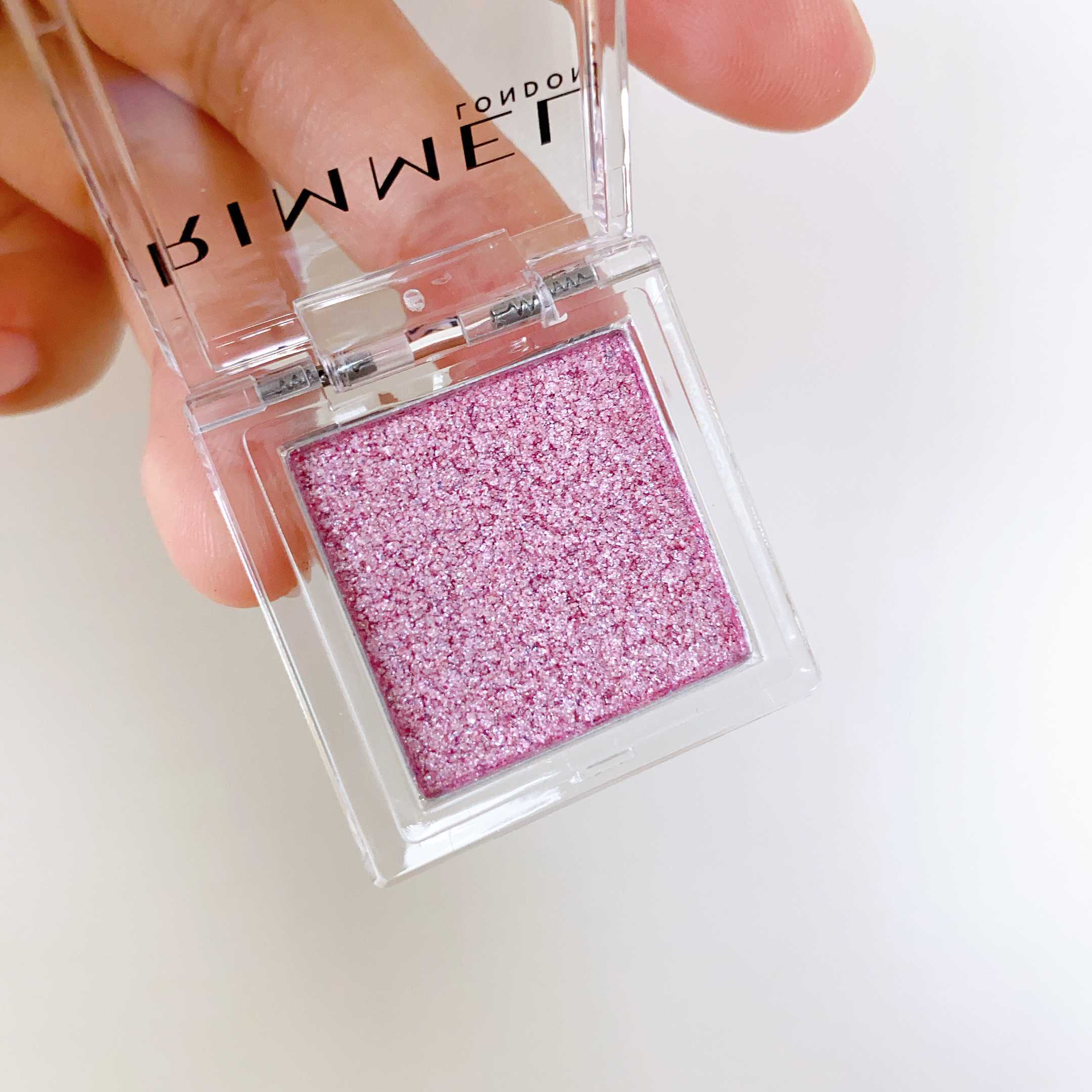 ワンダー キューブ アイシャドウ パール/リンメル ロンドン/単色アイシャドウを使ったクチコミ（2枚目）