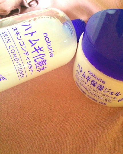 ハトムギ保湿ジェル(ナチュリエ スキンコンディショニングジェル)/ナチュリエ/美容液を使ったクチコミ(2枚目)