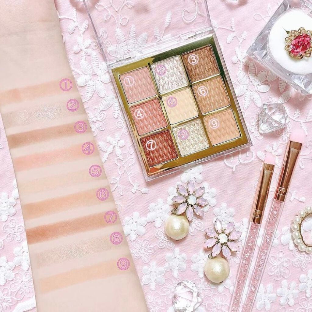 saya フォロバします on LIPS 「AMIOKソフトクレイビームアイパレット01Jelegantg..」(1枚目)