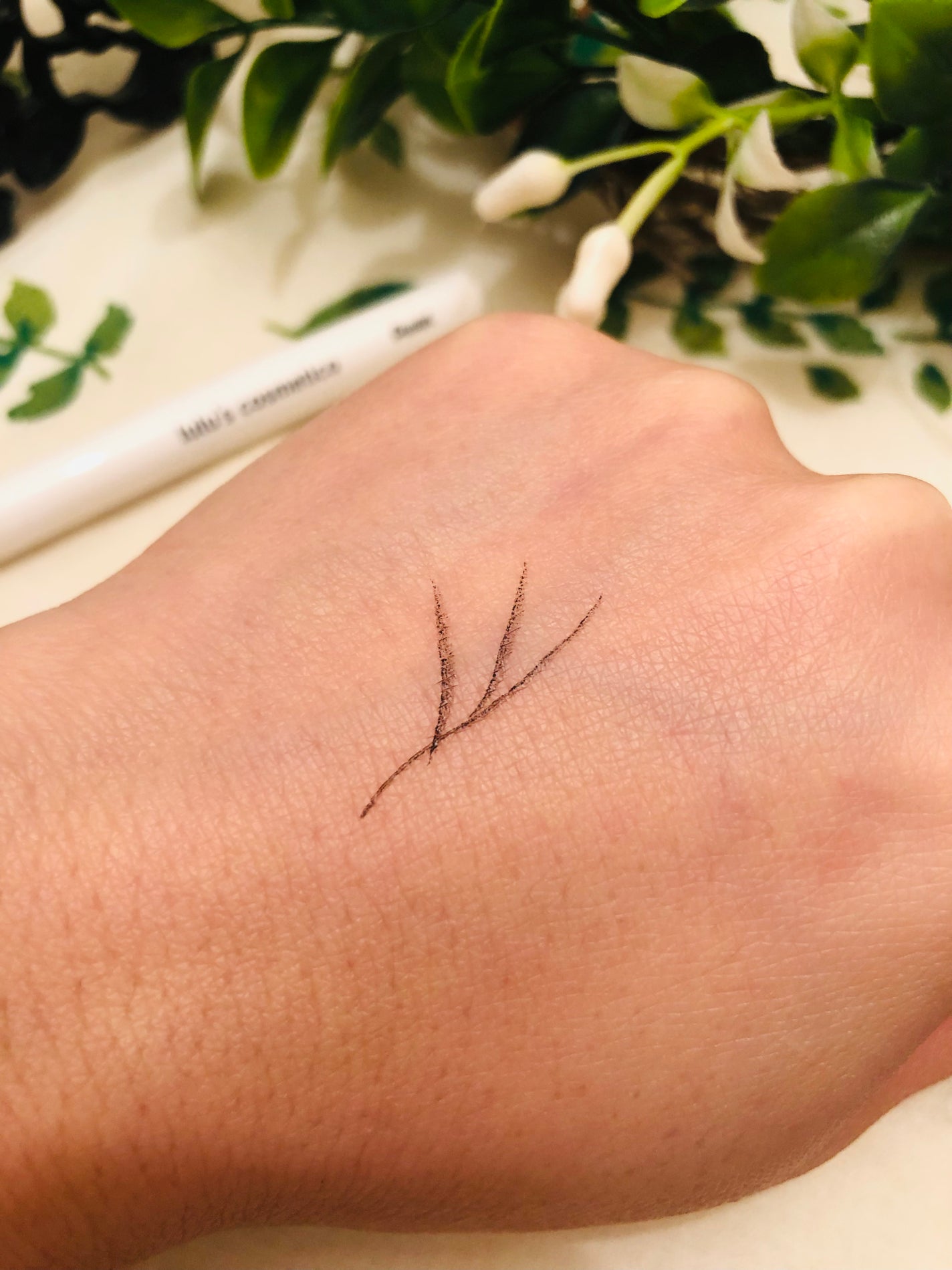 リキッドアイライナー/ルルズコスメティコ/リキッドアイライナーを使ったクチコミ(6枚目)