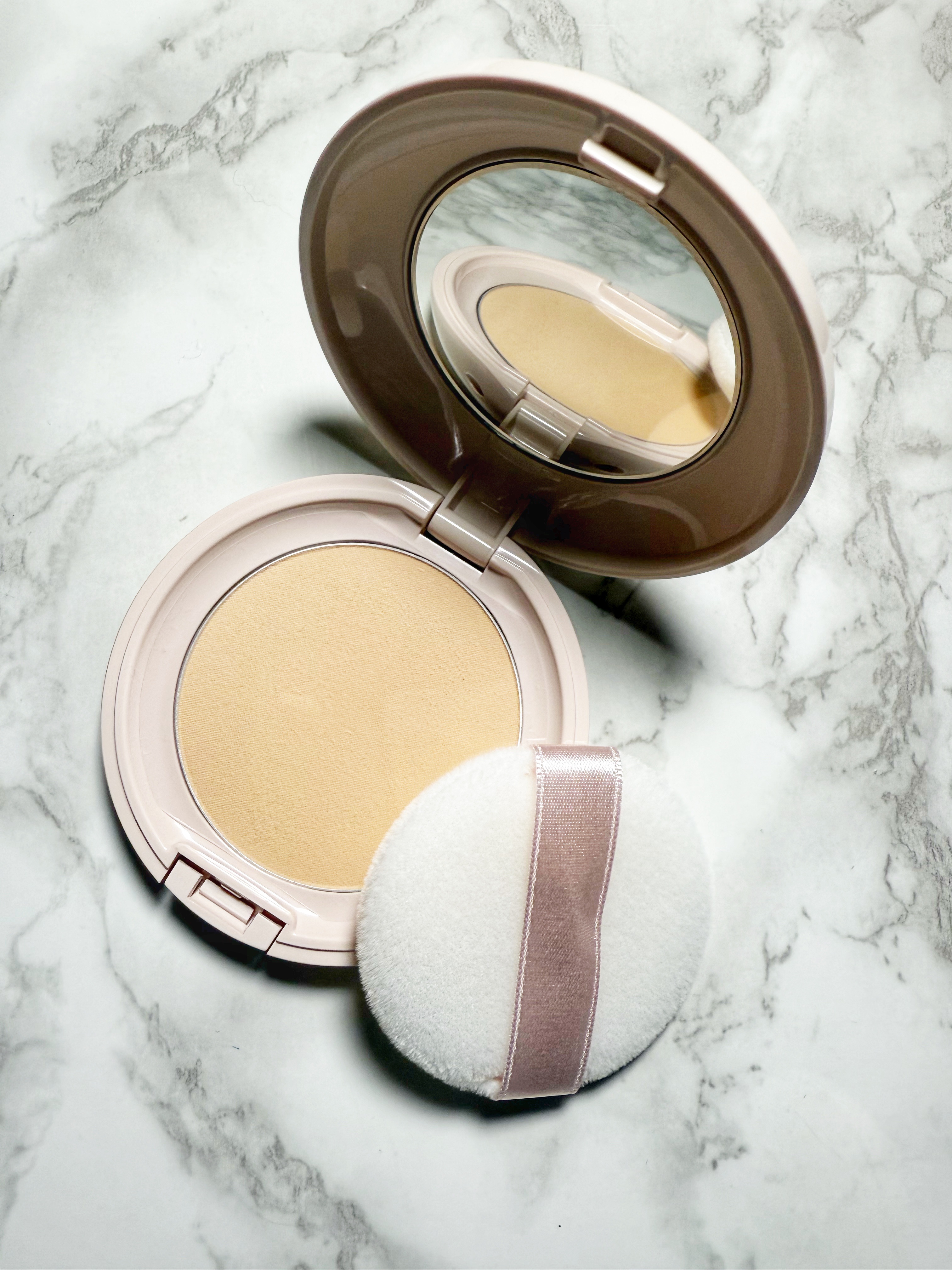 毛穴パテ職人 フィットスキンBBパウダー/毛穴パテ職人/プレストパウダーを使ったクチコミ（3枚目）