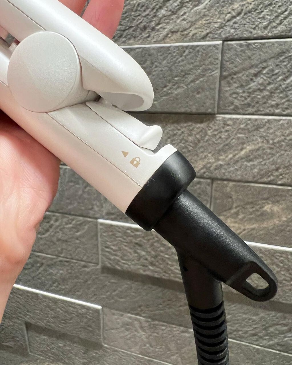 プリヴィレージュ シルクミラーストレート MHS-2410/mod's hair/ストレートアイロンを使ったクチコミ(2枚目)