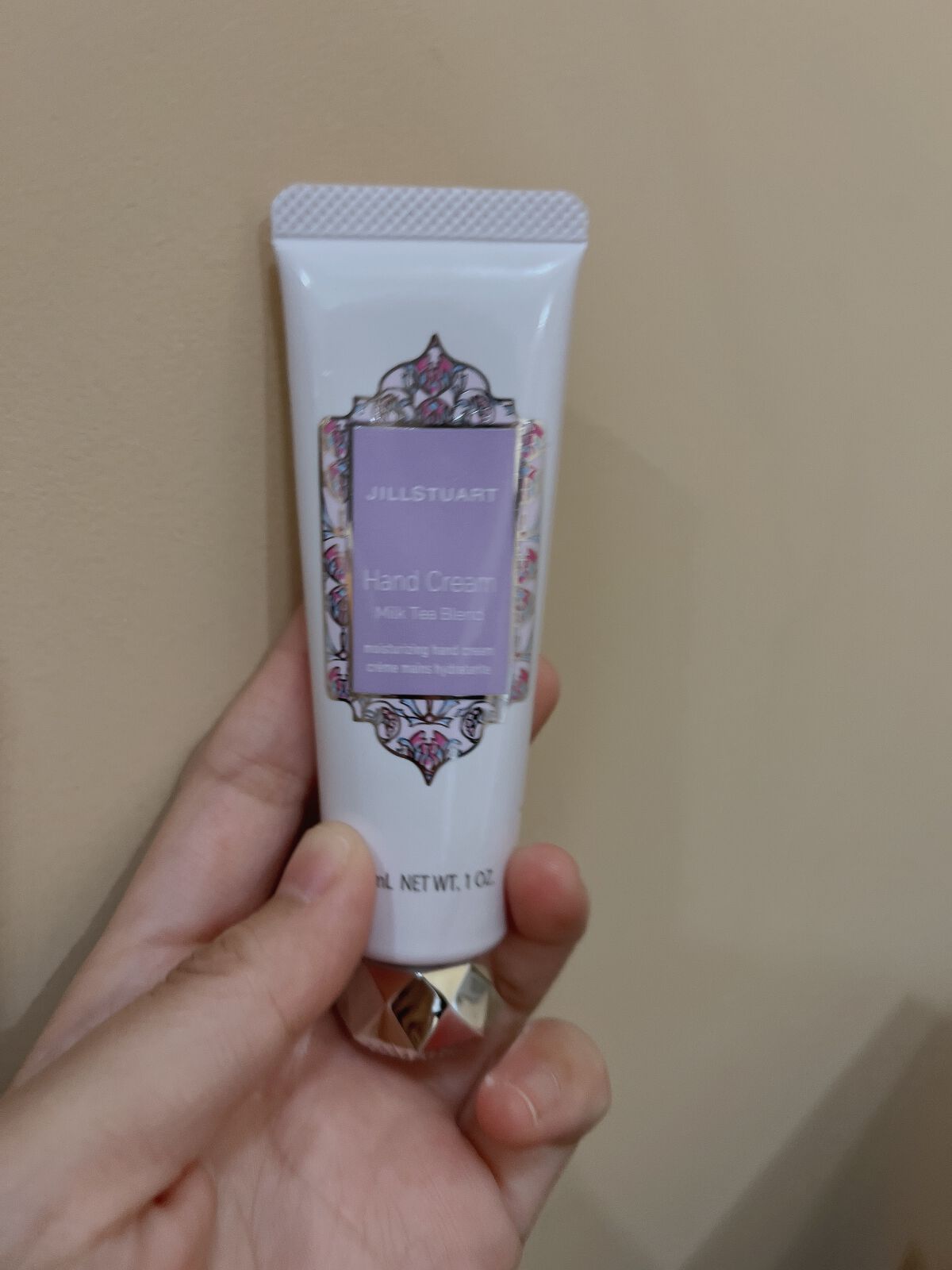 ハンドクリーム ミルクティーブレンド/JILL STUART/ハンドクリームを使ったクチコミ（1枚目）