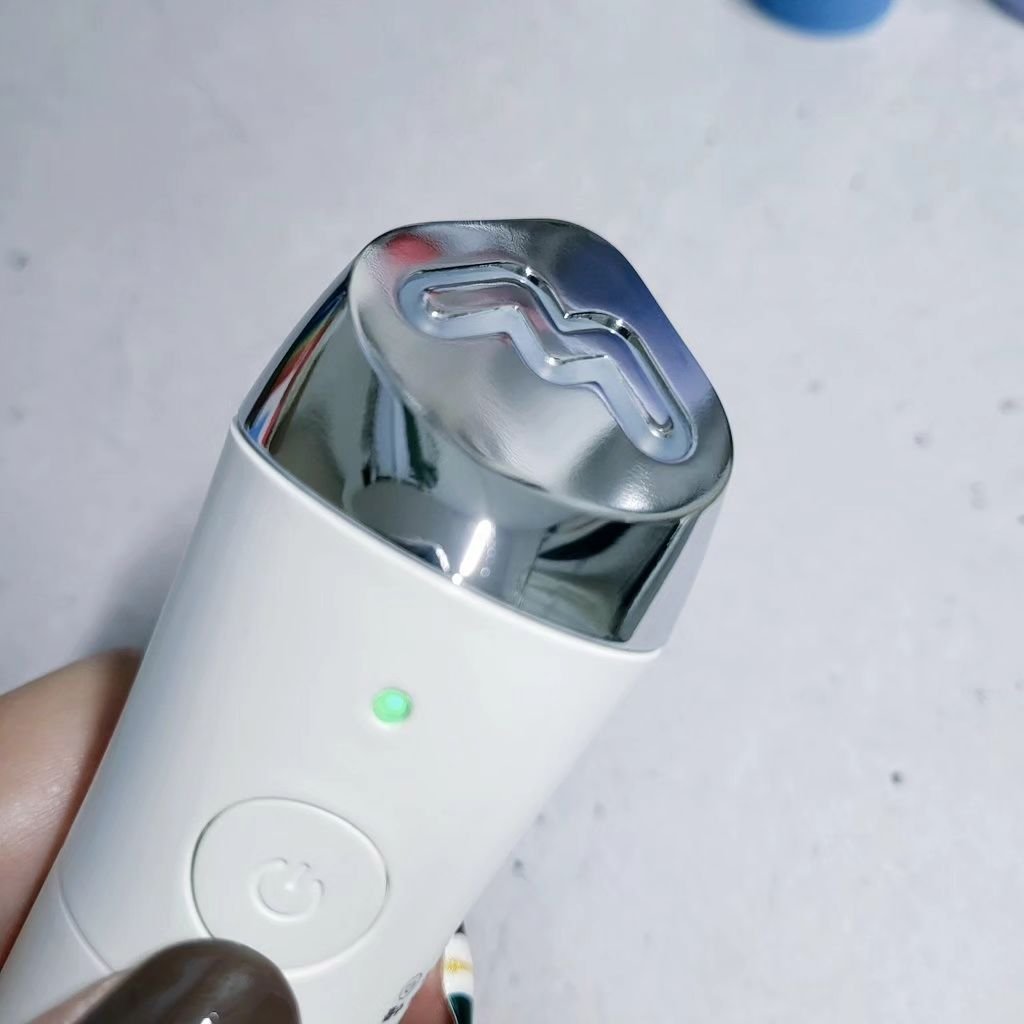 MEDITHERAPY ブルーレイヤーミストアンプルジェット美顔器のクチコミ「#PR メディテラピーさんからいただいた、ブルーレイヤー ミストアンプルジェット美顔器

ミス.....」（3枚目）