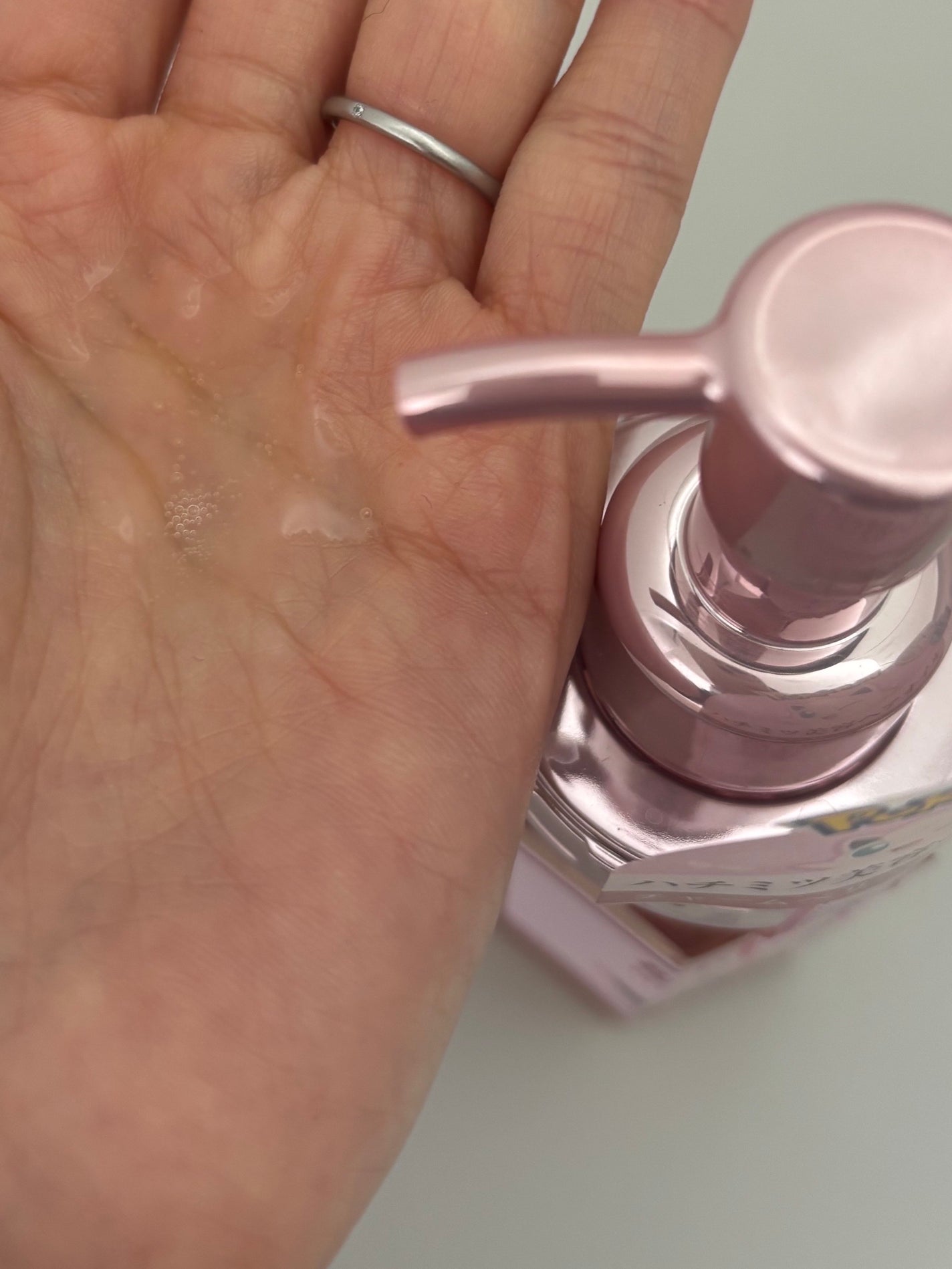 メルティモイストリペア ヘアオイル3.0 /プリン/&honey/ヘアオイルを使ったクチコミ(4枚目)