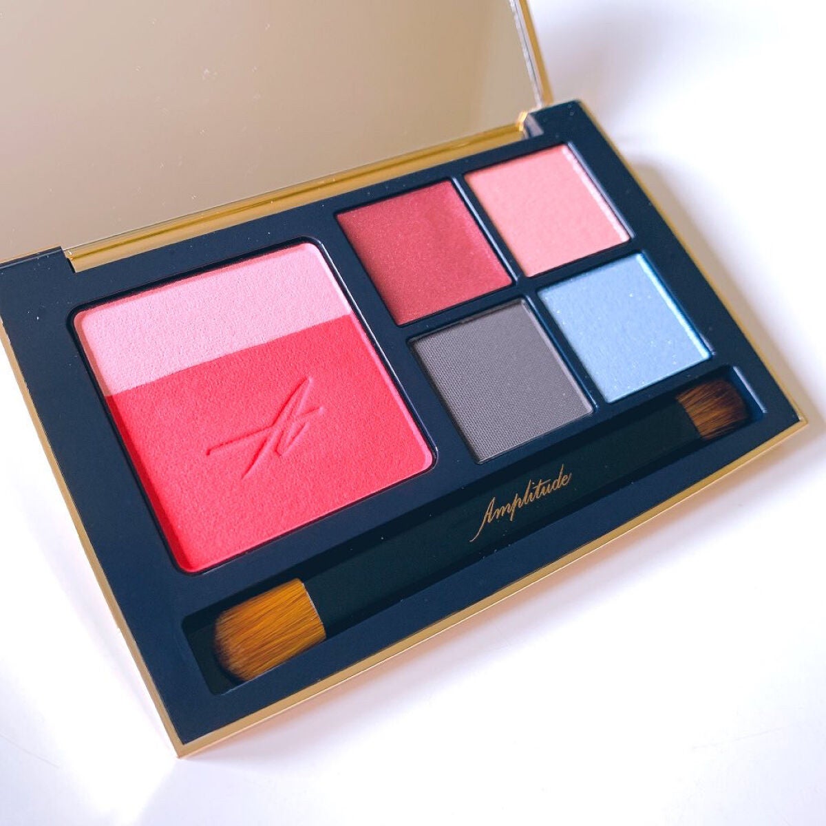 コンスピキュアス アイ&チークカラーパレット リミテッドコレクション b/Amplitude/アイシャドウパレットを使ったクチコミ(3枚目)