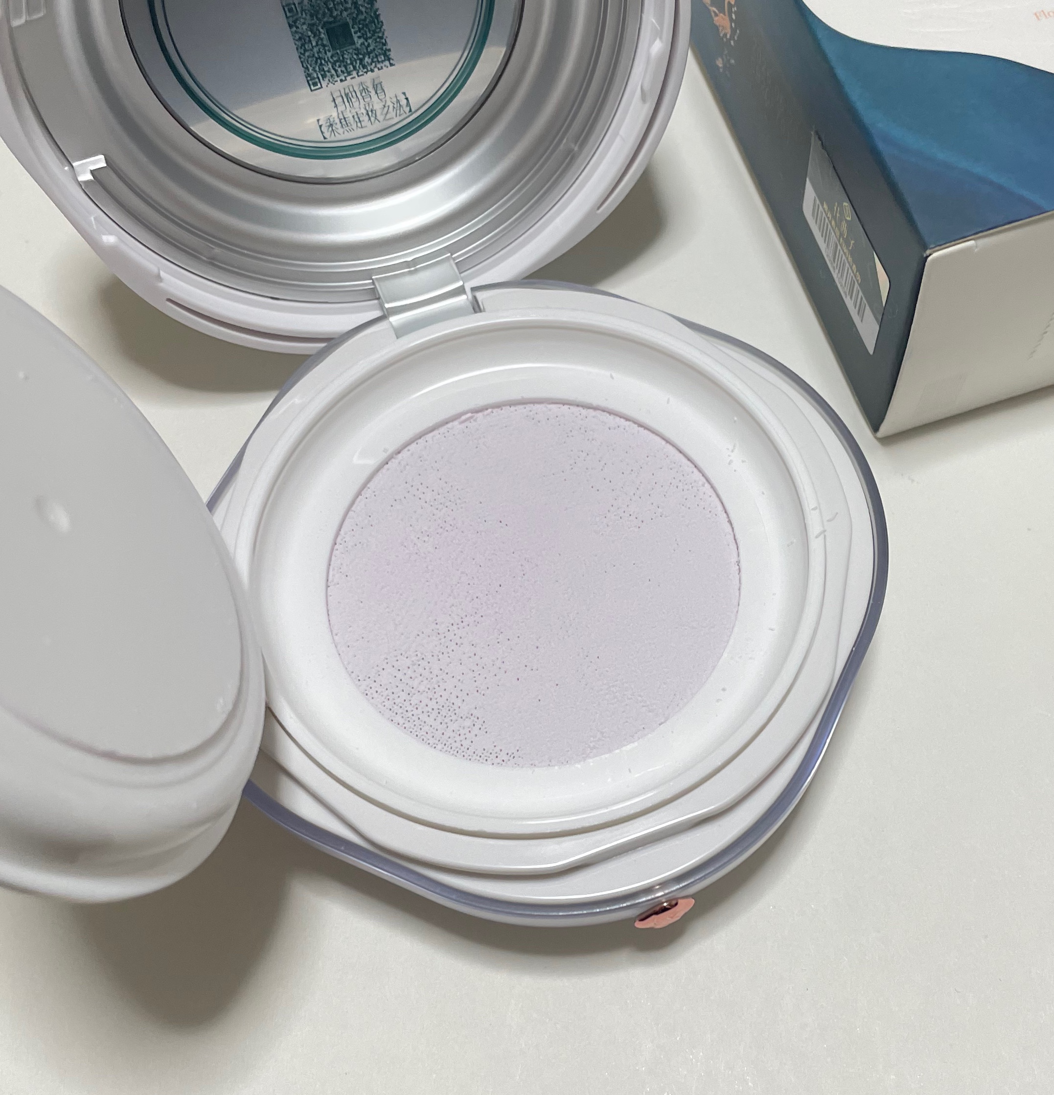 玉養桃花 ルースパウダー/花西子/ルースパウダーを使ったクチコミ（3枚目）