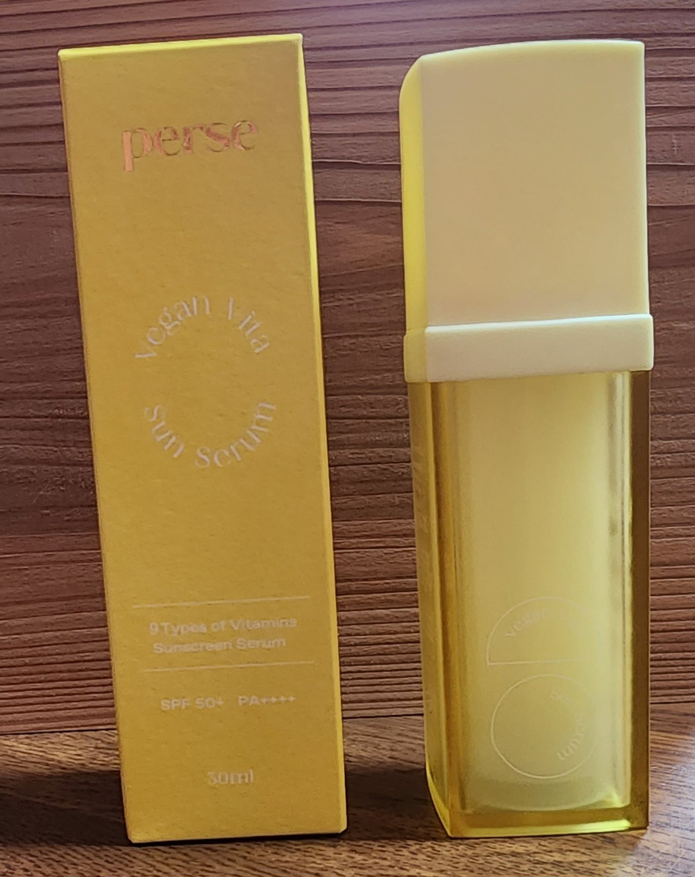 ヴィーガンビタサンセラム/perse/美容液を使ったクチコミ(2枚目)