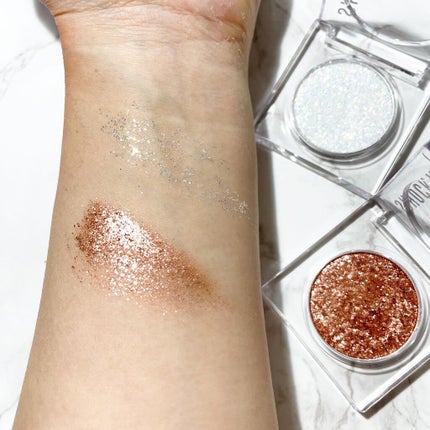 THE SHOCKING BEAM GLITTER/TONYMOLY/単色アイシャドウを使ったクチコミ(4枚目)