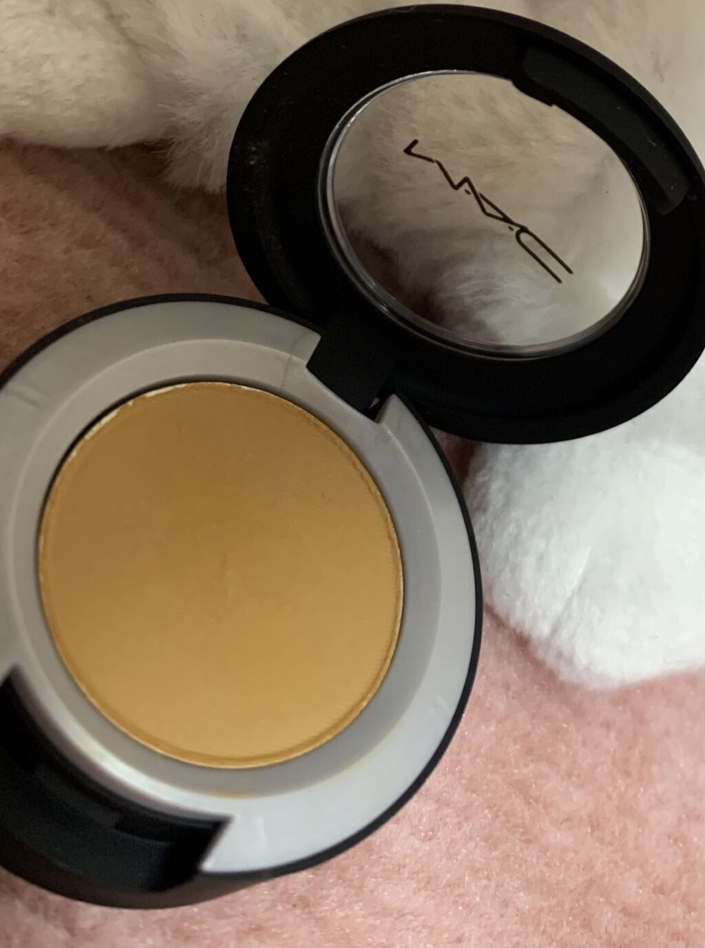 ダズルシャドウ/M・A・C/単色アイシャドウを使ったクチコミ（3枚目）